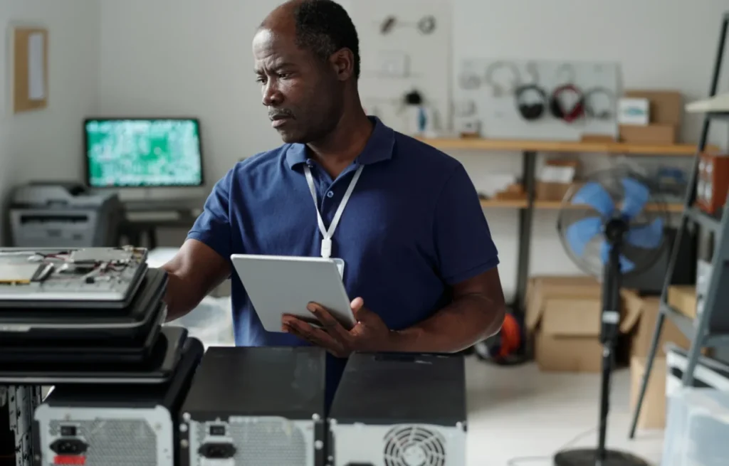 desktop-support-technician-interview-questions-scaled-e1744973962823